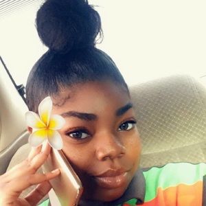 Meet your Posher, Khaliaa